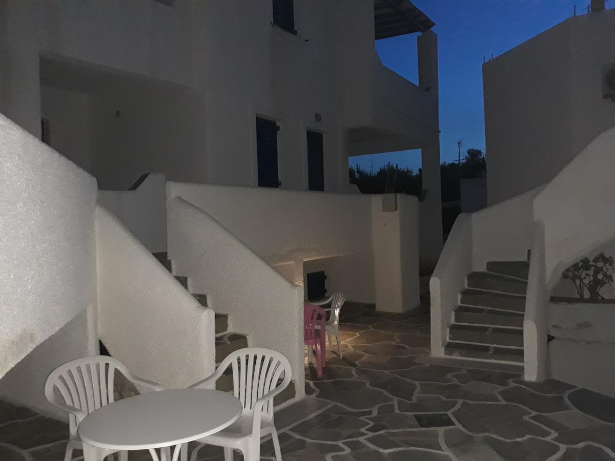 Holidays In Paros Alikí Eksteriør bilde